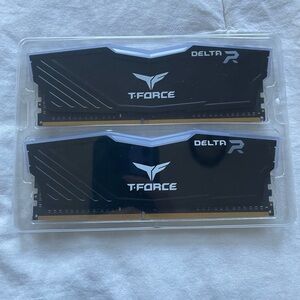 TEAMGROUP T-Force Delta RGB DDR4 32GB (2x16GB) 3600MHz RAM